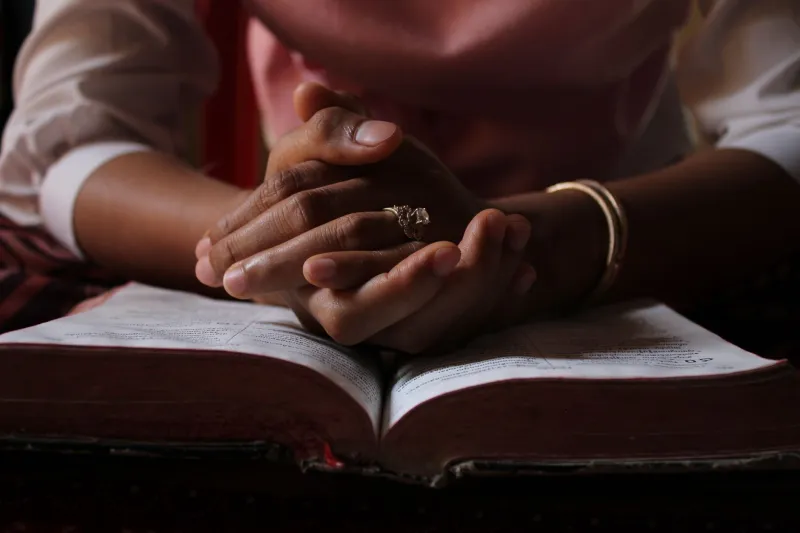 A God Confined to Sundays: How American Christians Lost the Habit of Expecting the Divine in Ordinary Life